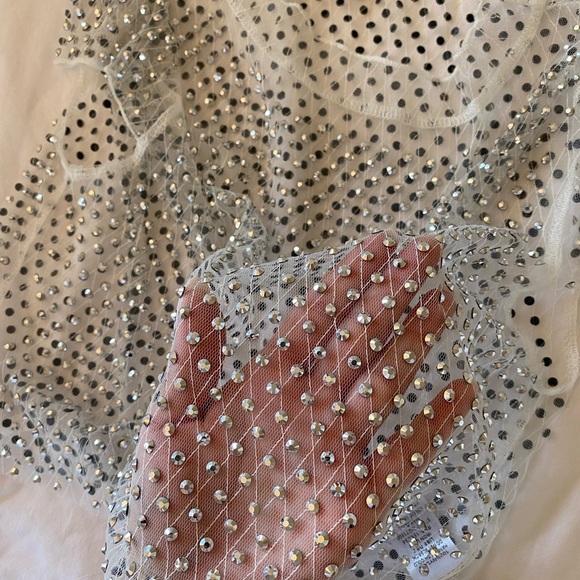 💎Hot & Delicious Mesh Rhinestone Top💎 - Picture 3 of 4